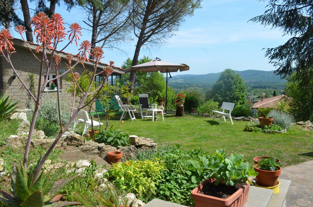 Bed And Breakfast Romantica Evasione Sutri Kültér fotó