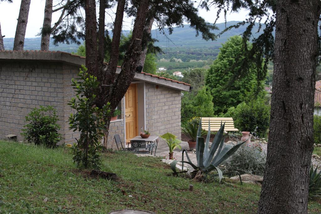 Bed And Breakfast Romantica Evasione Sutri Kültér fotó