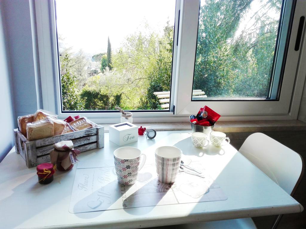 Bed And Breakfast Romantica Evasione Sutri Kültér fotó