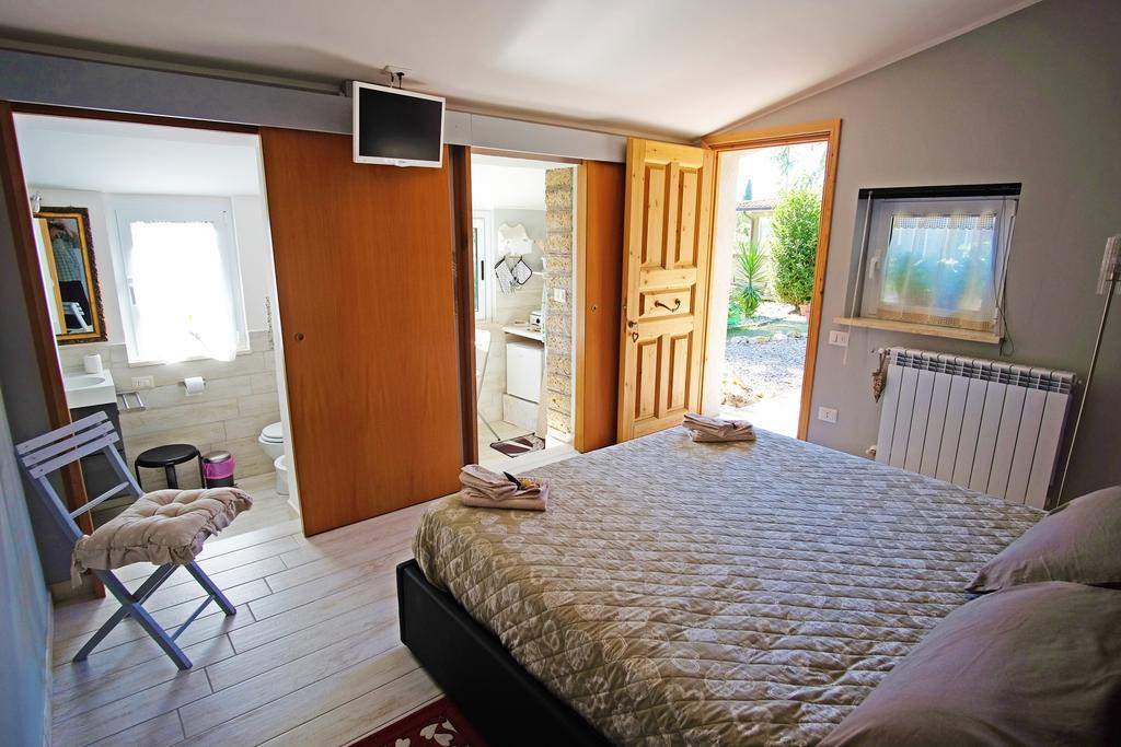 Bed And Breakfast Romantica Evasione Sutri Kültér fotó