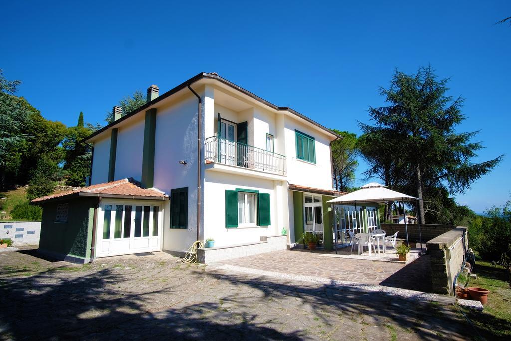Bed And Breakfast Romantica Evasione Sutri Kültér fotó