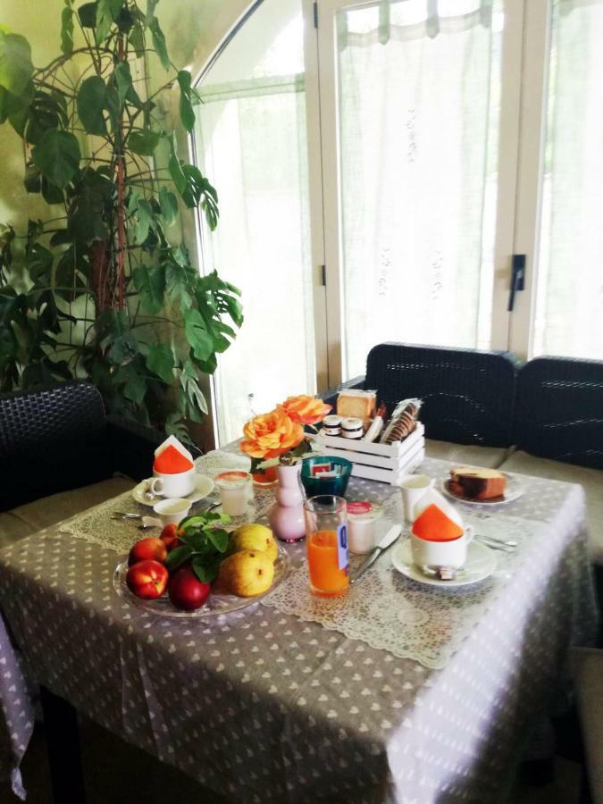 Bed And Breakfast Romantica Evasione Sutri Kültér fotó