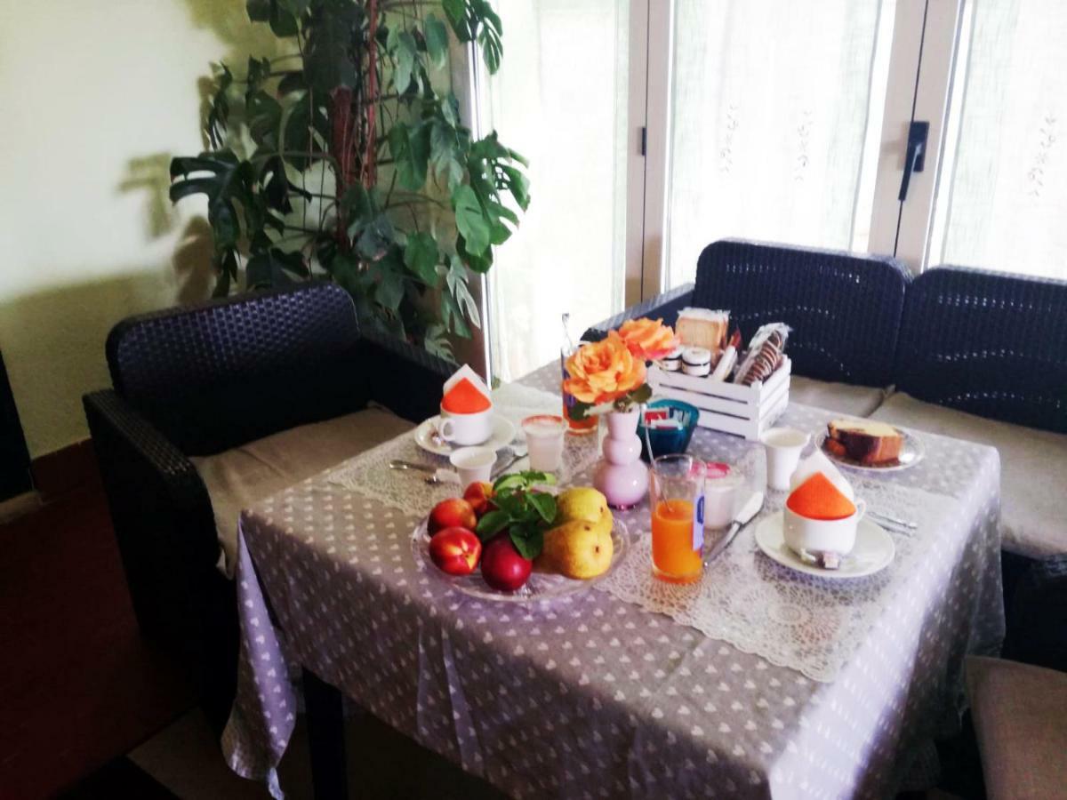 Bed And Breakfast Romantica Evasione Sutri Kültér fotó